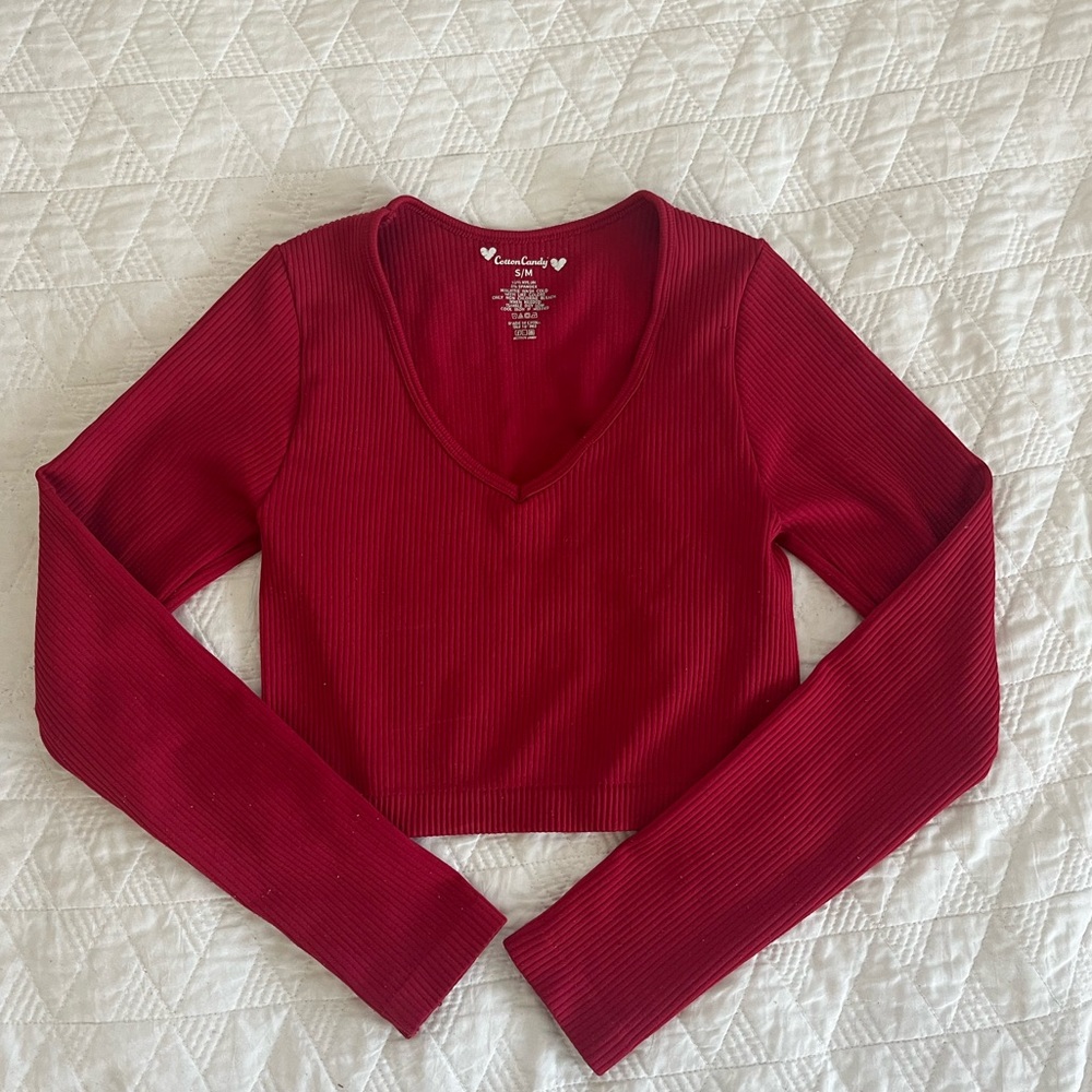 Red Fitted Long Sleeve Cropped Top